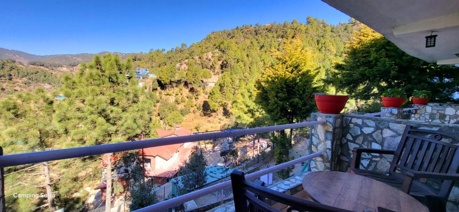 Hotel The Club Nine Mukteshwar Exterior photo