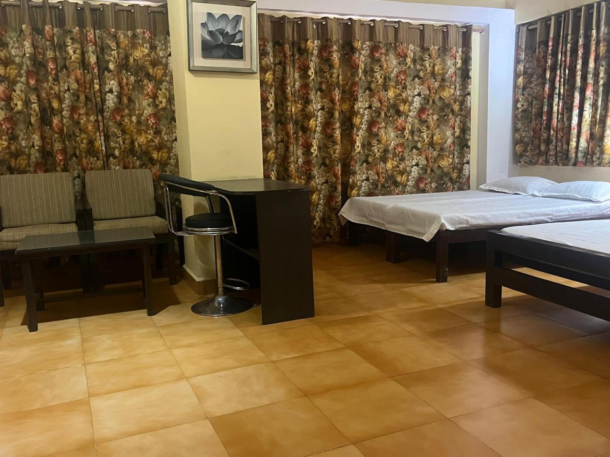 Hotel The Club Nine Mukteshwar Exterior photo