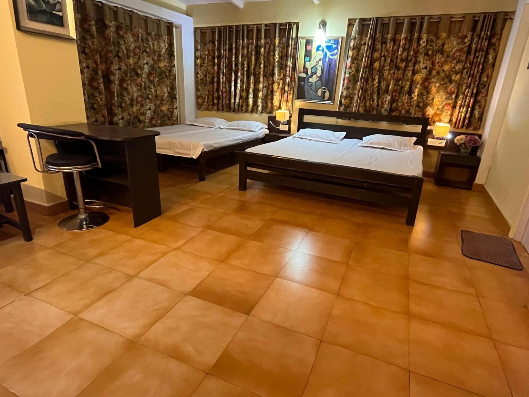 Hotel The Club Nine Mukteshwar Exterior photo